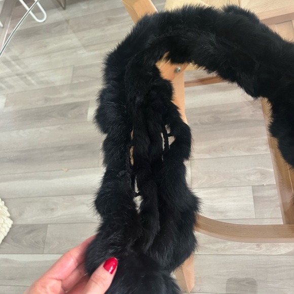 Authentic Rabbit Black Fur Scarf - Picture 3 of 5